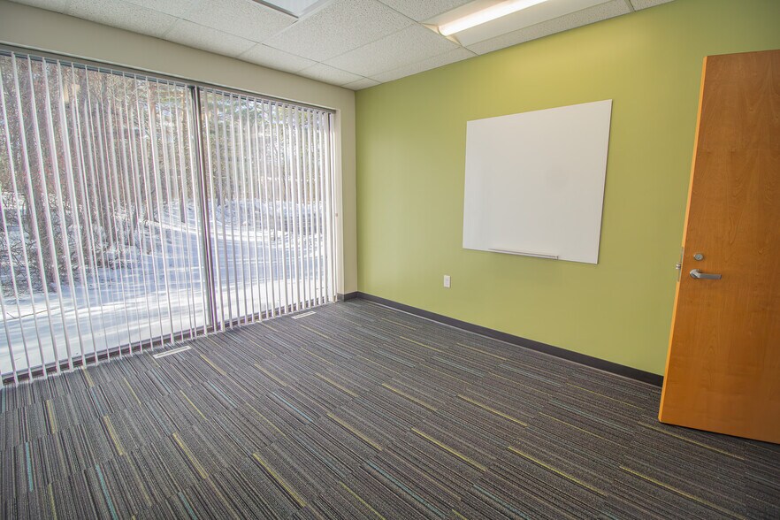 More Photos Of 20 Madison Avenue Ext, Albany Office For Lease