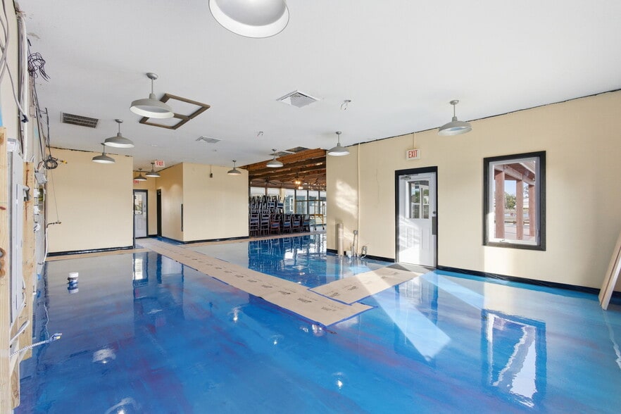 More Photos Of 275 Timber Island Rd, Carrabelle Restaurant For Sale