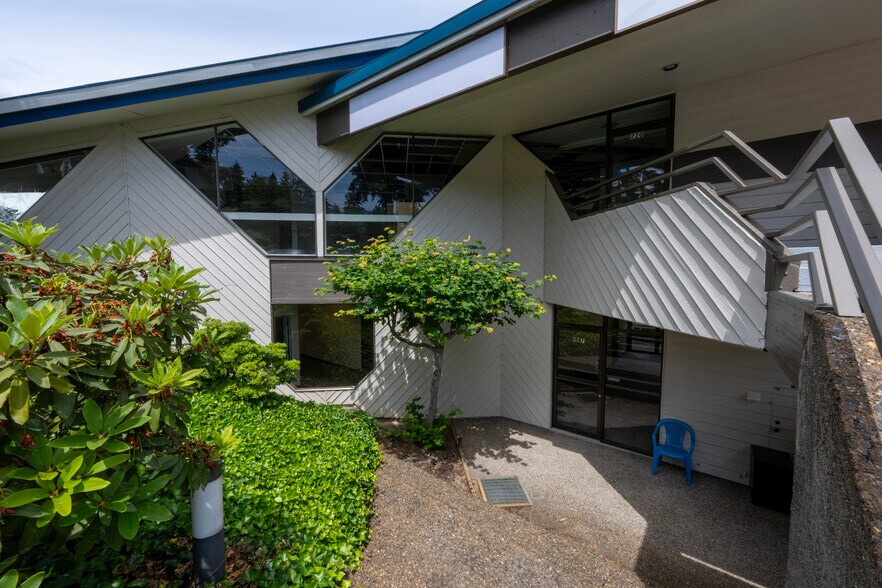 More Photos Of 9955 SW Beaverton Hillsdale Hwy, Beaverton Unknown For Lease