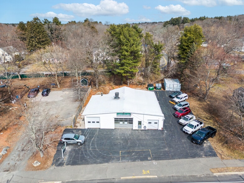 More Photos Of 298 Village St, Medway Warehouse For Sale