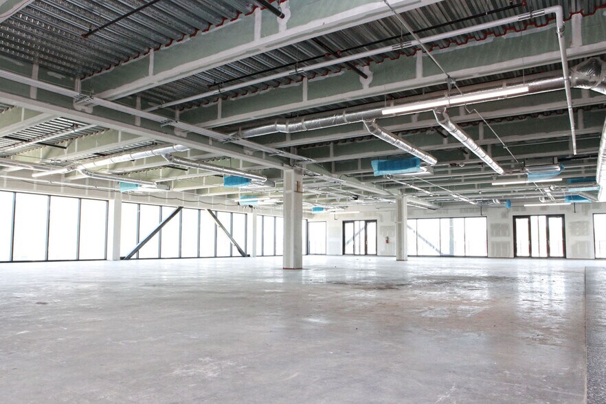 More Photos Of 21 N Greenwood Ave, Tulsa Office For Lease