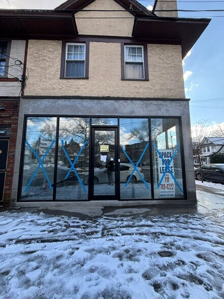 Primary Photo Of 12302 Metropolitan Ave, Kew Gardens General Retail For Lease