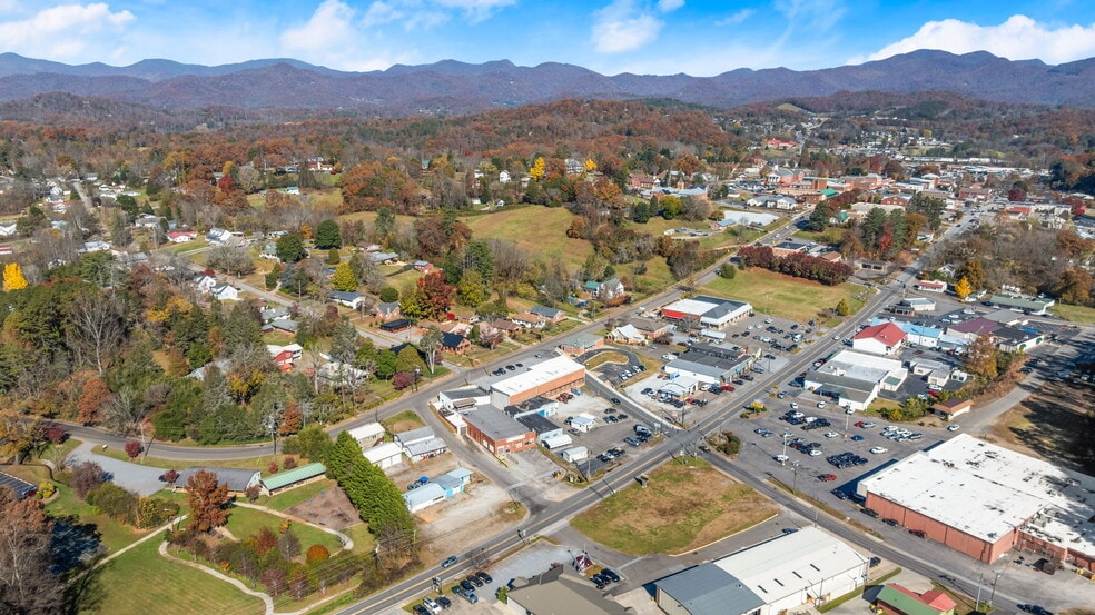 More Photos Of 24 Commerce St, Franklin Industrial For Sale