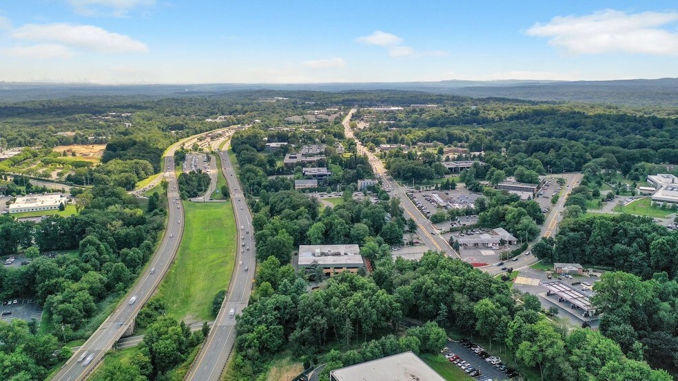 More Photos Of 180 Summit Ave, Montvale Medical For Lease
