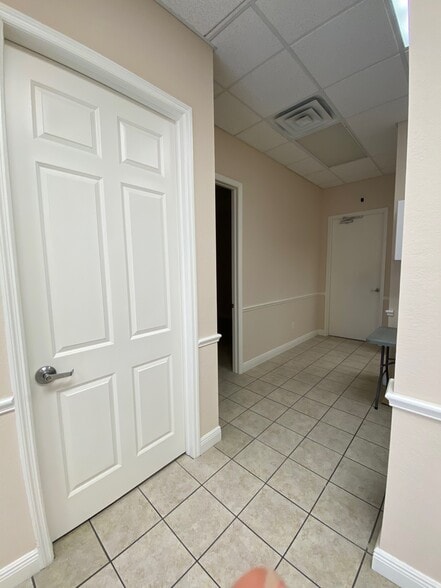 More Photos Of 5483 Lee St, Lehigh Acres Flex For Sale