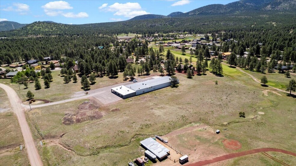 More Photos Of 2843 W Avenida de Luces, Williams Warehouse For Sale