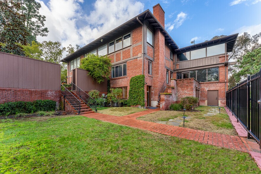 More Photos Of 3565 7th Ave, San Diego Office Residential For Lease