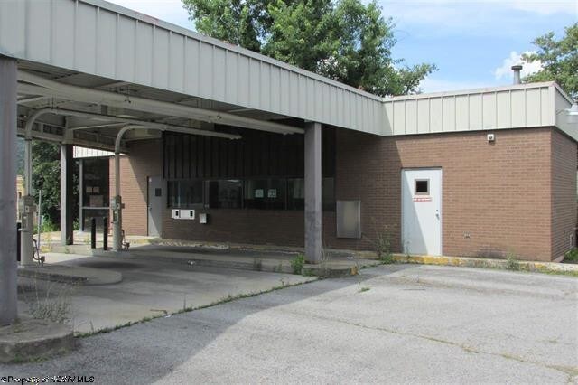 More Photos Of 108 Gaston Ave, Fairmont Bank For Sale