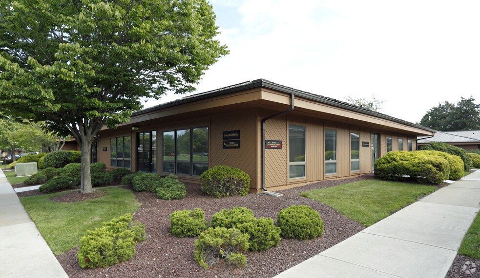 More Photos Of 666 Plainsboro Rd, Plainsboro Unknown For Lease