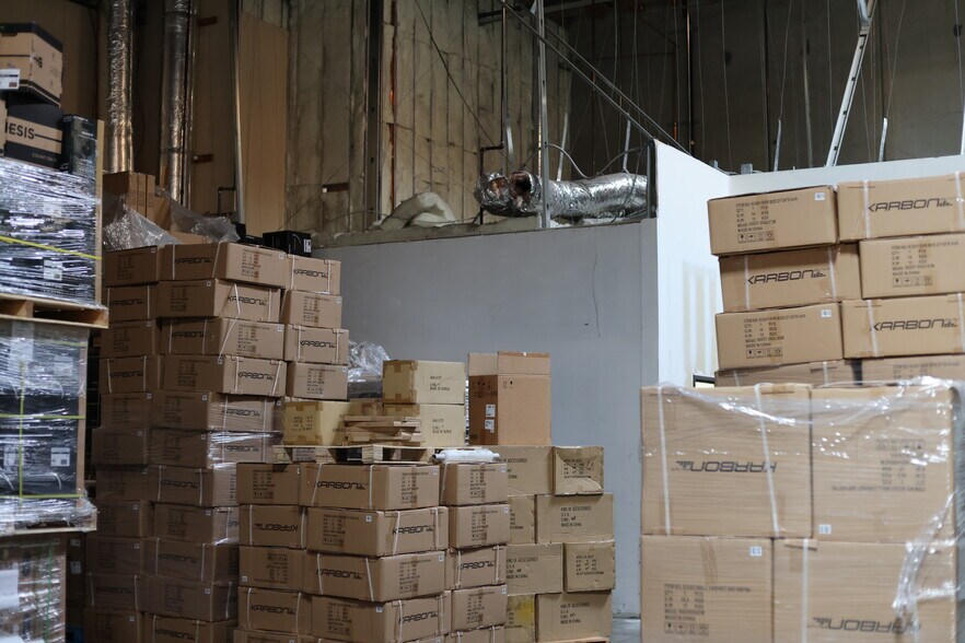 More Photos Of 15823 W Monte St, Sylmar Distribution For Lease