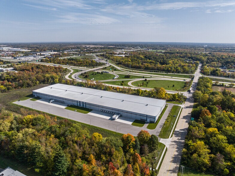 More Photos Of 6701 Nimtz Pky, South Bend Distribution For Sale
