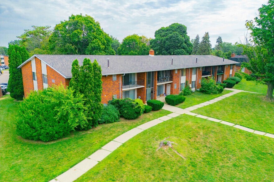 More Photos Of 3651 Balfour Ct, Flint Multifamily For Sale