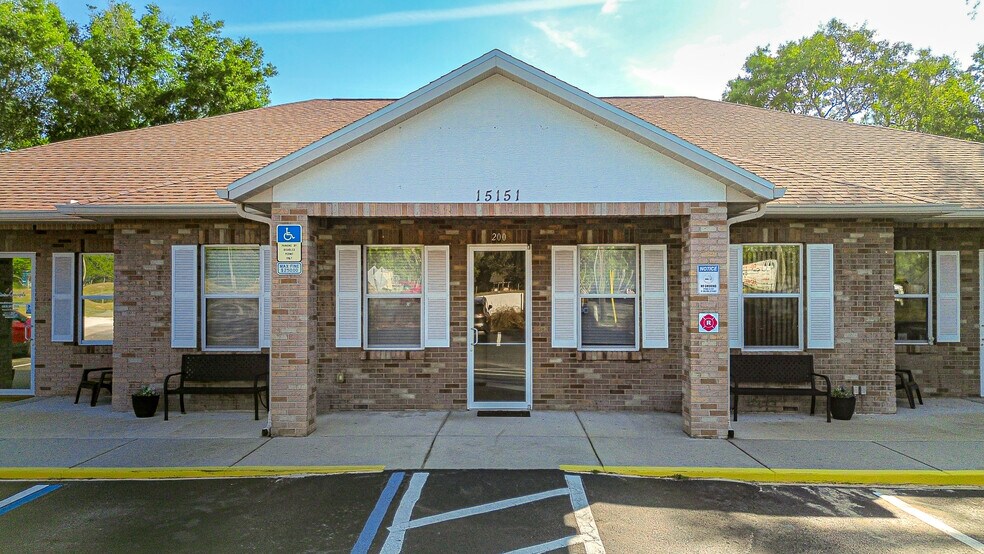 More Photos Of 15151 S US Highway 441, Summerfield Medical For Sale