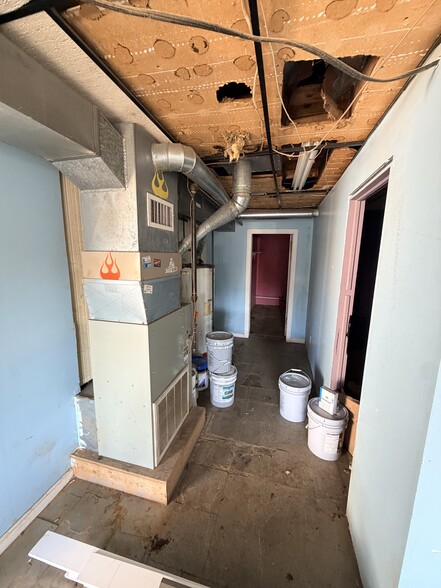 More Photos Of 3125 Yankee Rd, Middletown Auto Repair For Lease