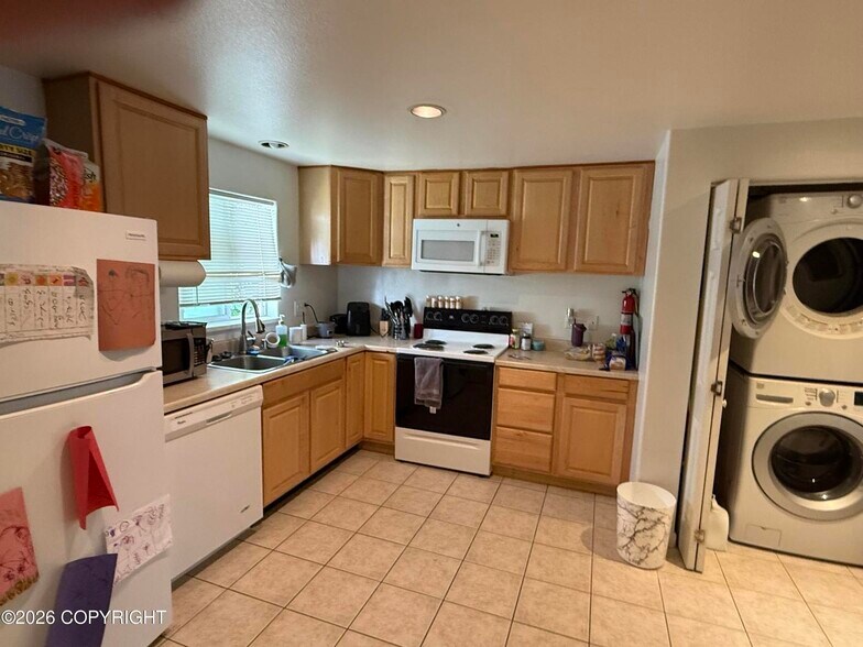 More Photos Of 1075 Eagle St, Anchorage Multifamily For Sale