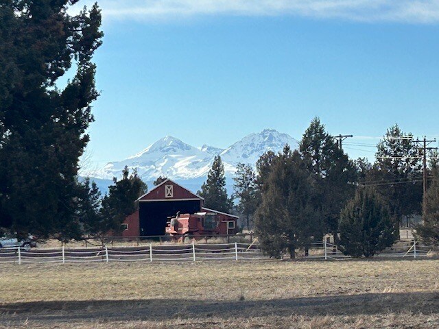 More Photos Of 65320 US 20, Bend Winery Vineyard For Sale
