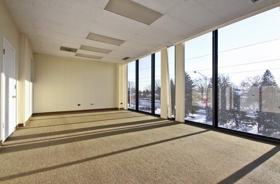 More Photos Of 800 E Northwest Hwy, Mount Prospect Office Residential For Lease