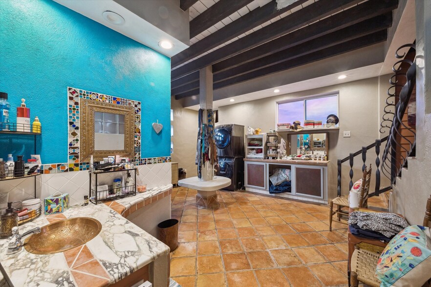 More Photos Of 614 Pine Gully Rd, Seabrook Apartments For Sale