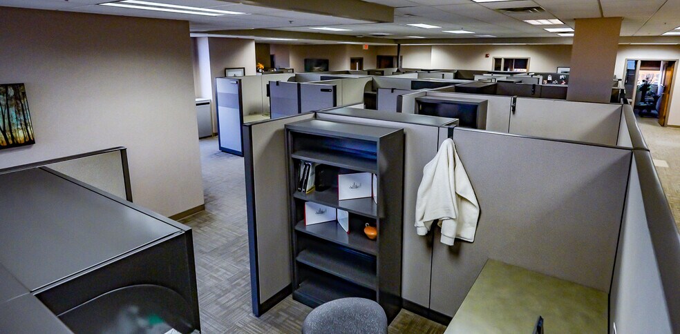 More Photos Of 200 E 10th St, Sioux Falls Office For Lease