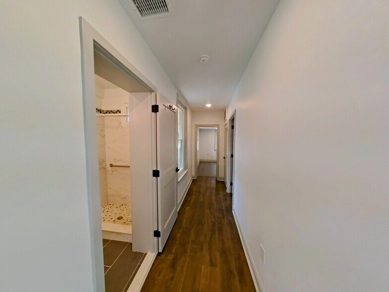 More Photos Of 201 Rochelle Ave, Philadelphia Multifamily For Sale