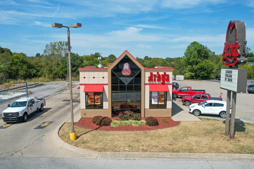 More Photos Of 1339 US Highway 68 S, Maysville Fast Food For Sale
