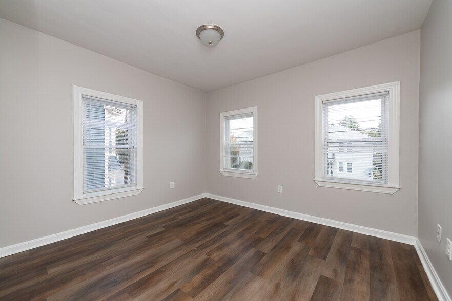 More Photos Of 266-274 River St, Waltham Apartments For Sale