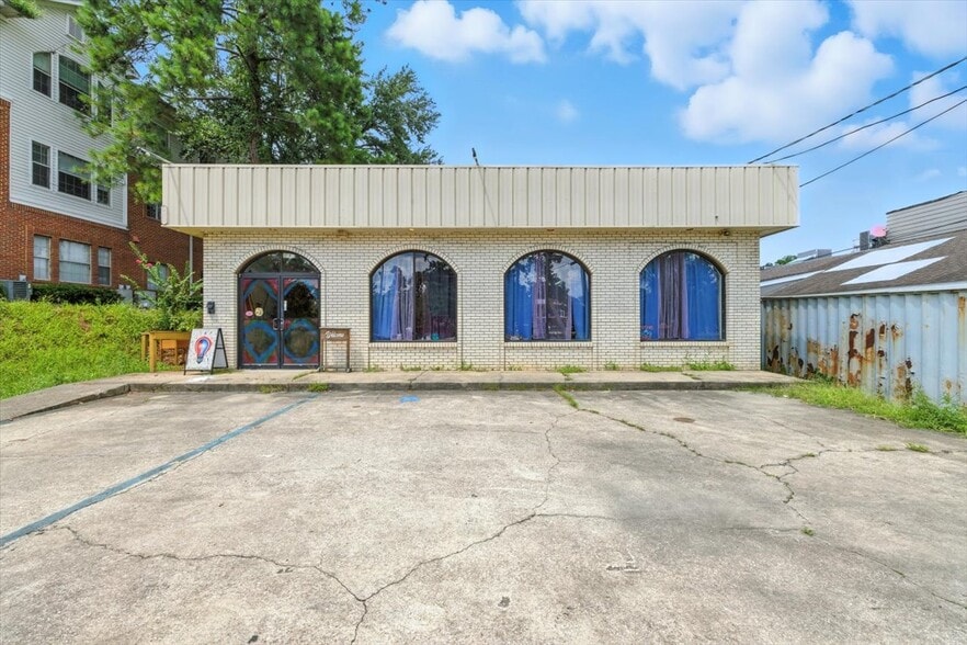 Primary Photo Of 2122 W Pensacola St, Tallahassee Freestanding For Lease