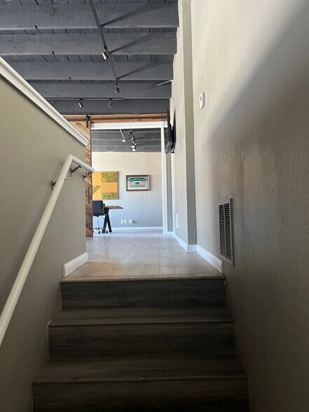 More Photos Of 731 Bryant St, San Francisco Light Distribution For Lease