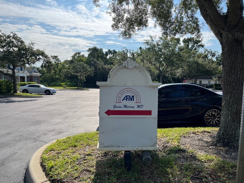 More Photos Of 1708-1718 Lexington Green Ln, Sanford Medical For Sale