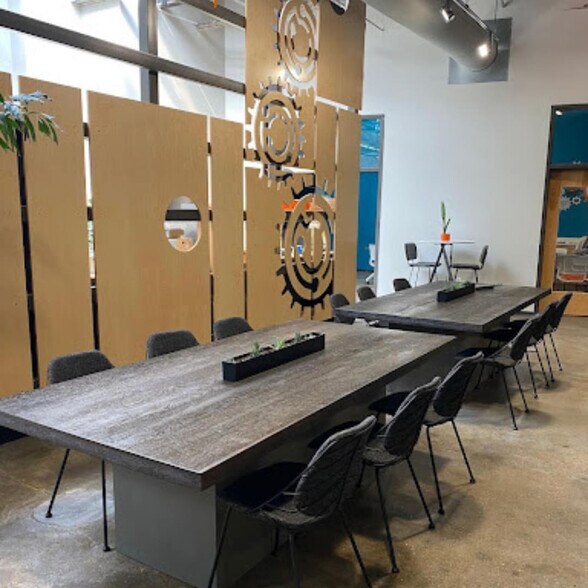 More Photos Of 3121 Broadway St, Paducah Storefront Retail Office For Sale