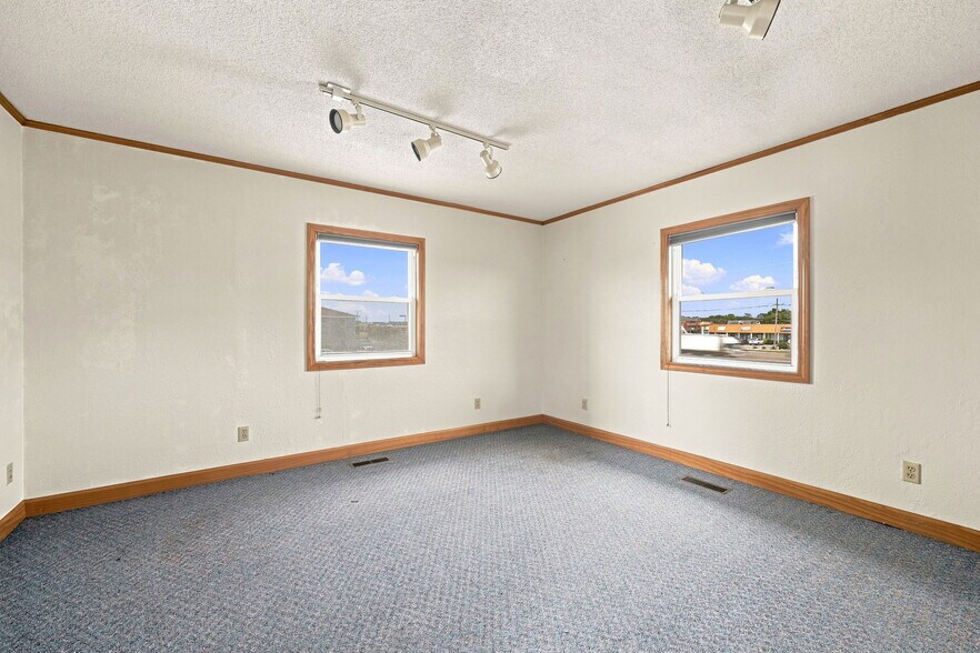More Photos Of 2701 N Croatan Hwy, Kill Devil Hills Office For Sale