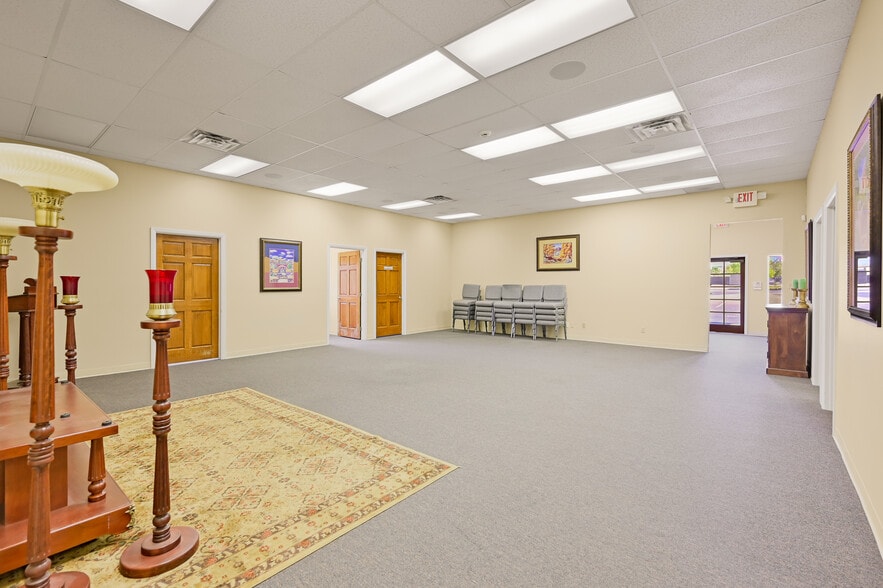 More Photos Of 2500 Camino Entrada, Santa Fe Office For Lease