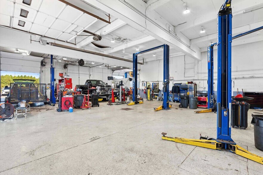 More Photos Of 729 County Road 39A, Southampton Auto Dealership For Sale