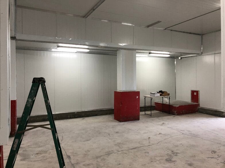 More Photos Of 1370-1380 NW 22nd St, Miami Warehouse For Lease