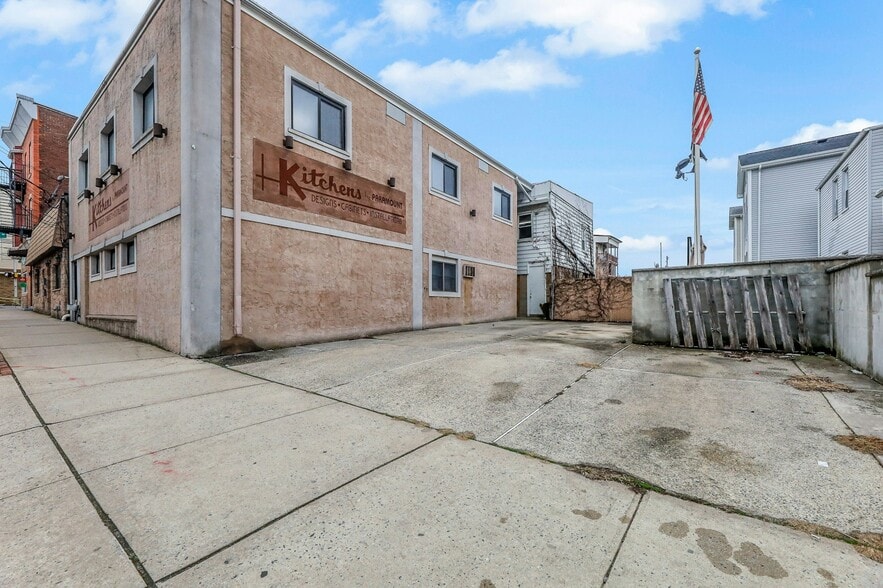 More Photos Of 209-211 Central Ave, East Newark Manufacturing For Sale