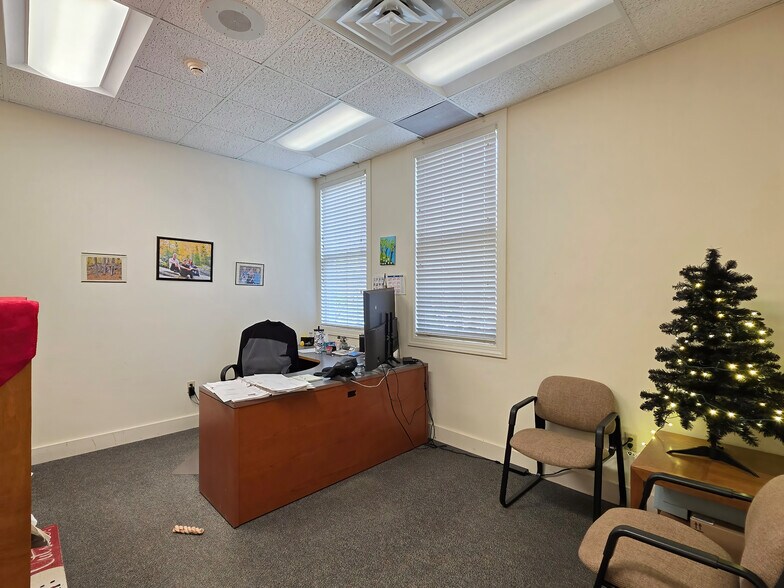 More Photos Of 338 E Montpelier Rd, Barre Town Office For Sale