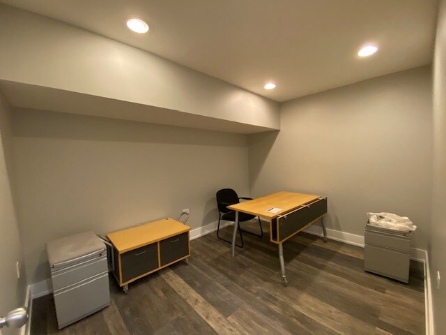 More Photos Of 687-689 N Milwaukee Ave, Chicago Apartments For Lease