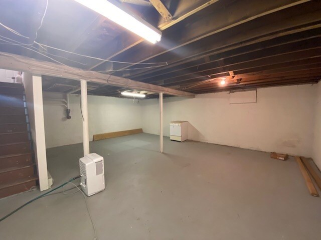 More Photos Of 833 Oregon Ave, Linthicum Heights Industrial For Sale