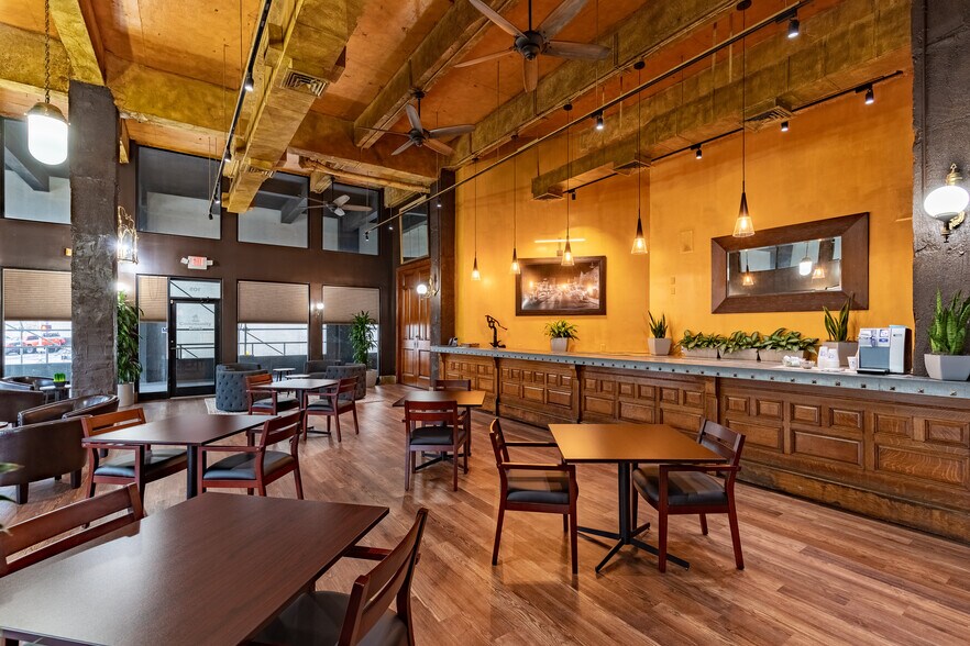 More Photos Of 500 N Water St, Corpus Christi Office For Lease