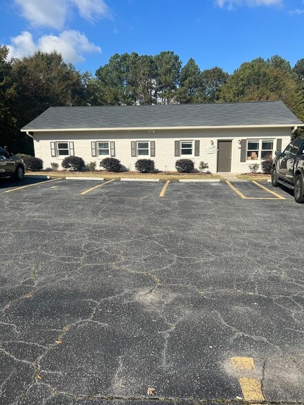 More Photos Of 207 Upper Riverdale Rd, Riverdale Medical For Sale