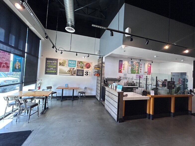 More Photos Of 1034 W Gladstone St, San Dimas Restaurant For Lease