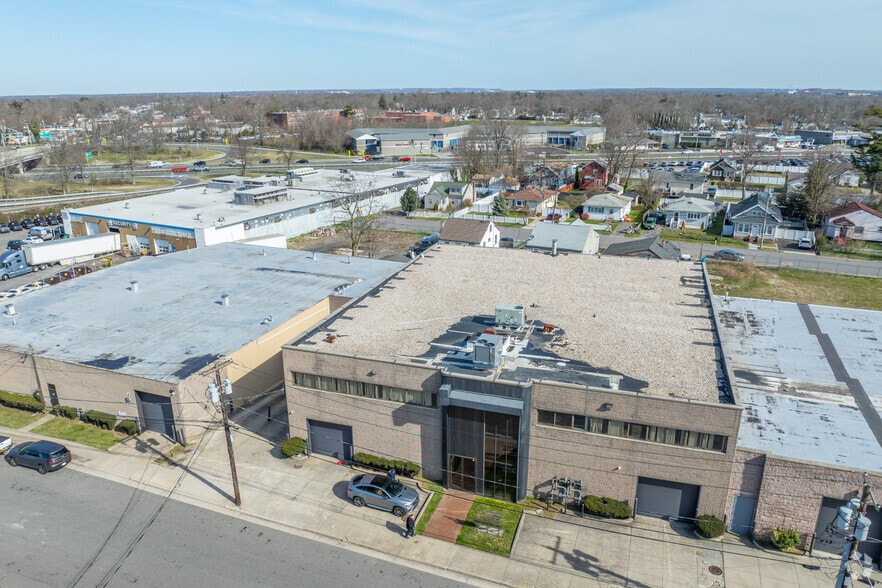 More Photos Of 22 Sprague Ave, Amityville Warehouse For Sale