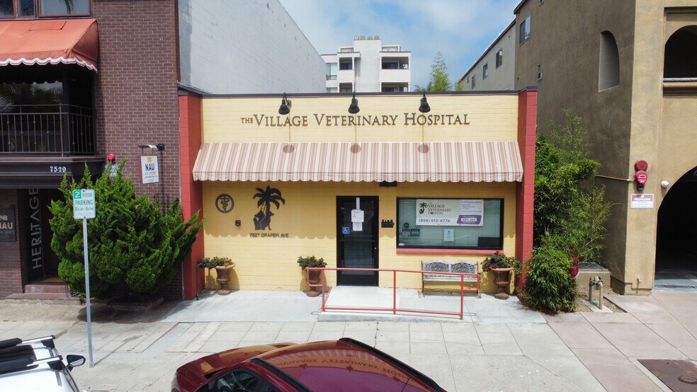 More Photos Of 7527 Draper Ave, La Jolla Medical For Lease