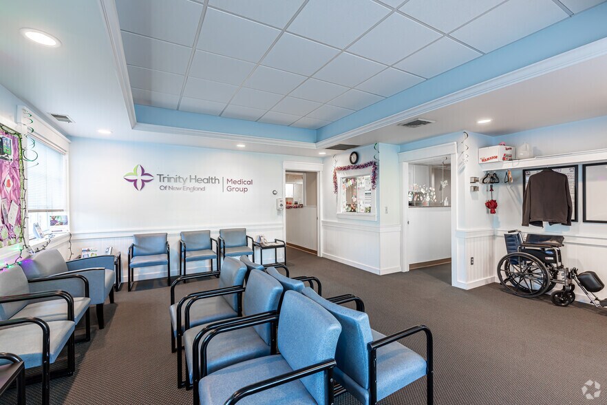 More Photos Of 70 Heminway Park Rd, Watertown Medical For Lease