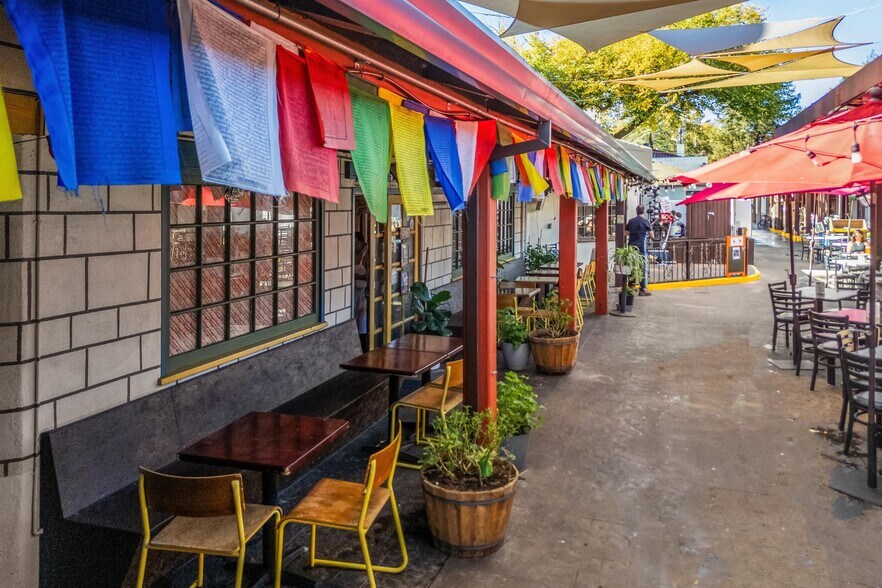 More Photos Of 460 - 464 1st St E, Sonoma General Retail For Sale