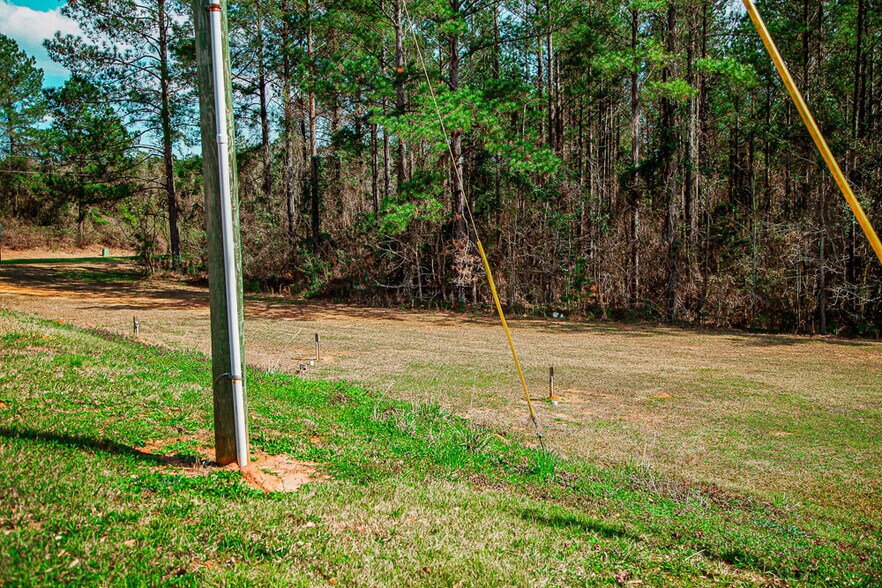 More Photos Of 2777 Hwy 83, Evergreen Service Station For Sale