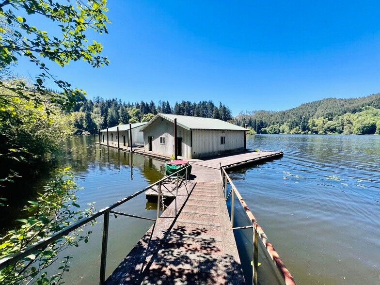 More Photos Of 1190 N Tenmile Lk, Lakeside Trailer Camper Park For Sale