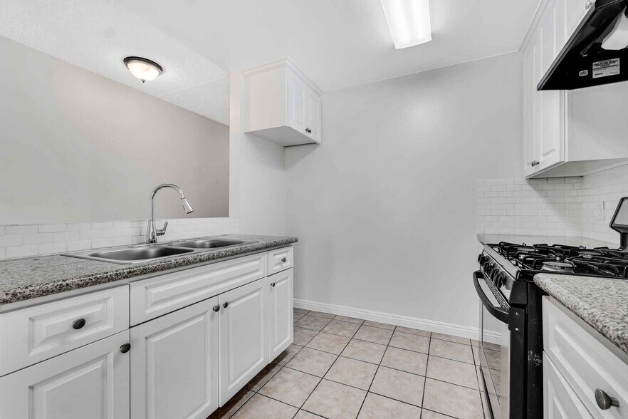 More Photos Of 15240 Nordhoff St, North Hills Apartments For Sale