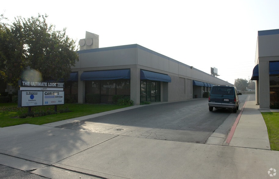 Primary Photo Of 2001 Westwind Dr, Bakersfield Light Manufacturing For Lease