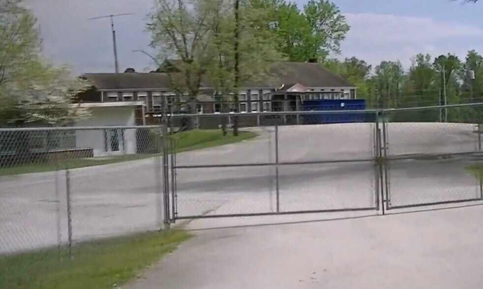 More Photos Of 141 Odd Fellows Cemetery Rd, Rockwood Schools For Sale